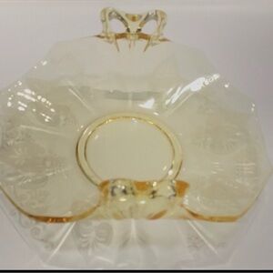Vtg.FOSTORIA Trojan Yellow Bow Handle 6” bowed dish